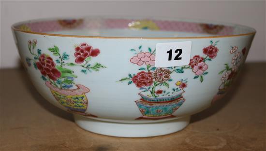Chinese famille rose bowl, 18th Century